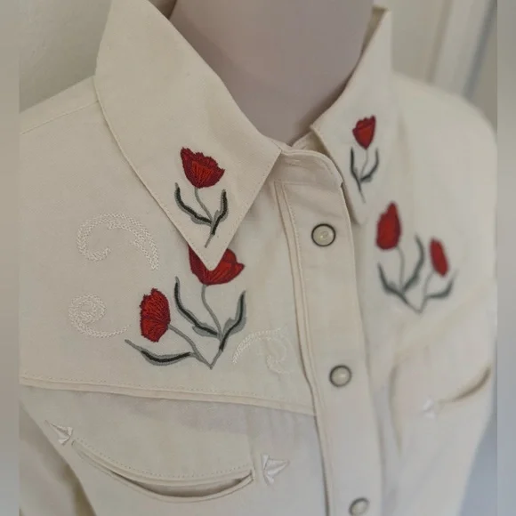 NWT Pendleton Western Embroidered Button Down Ecru - Picture 7 of 11